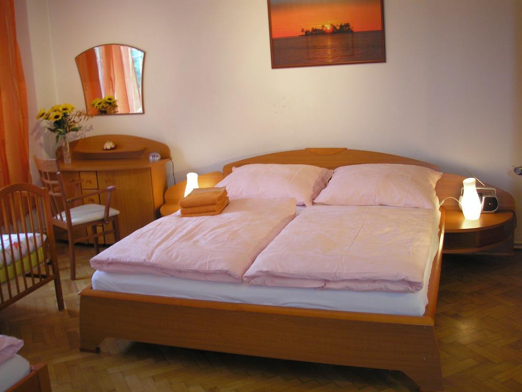Apartment Accommodation Up To 17 Bratysława Pokój zdjęcie