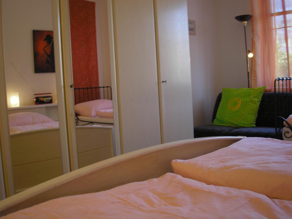 Apartment Accommodation Up To 17 Bratysława Zewnętrze zdjęcie